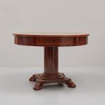 1035 5316 PEDESTAL TABLE